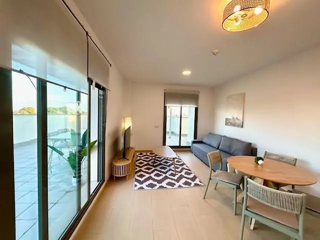 Gatu Travelin El Puerto, Apartamentos Con Parking Y Piscina El Puerto de Santa Maria Aparthotel